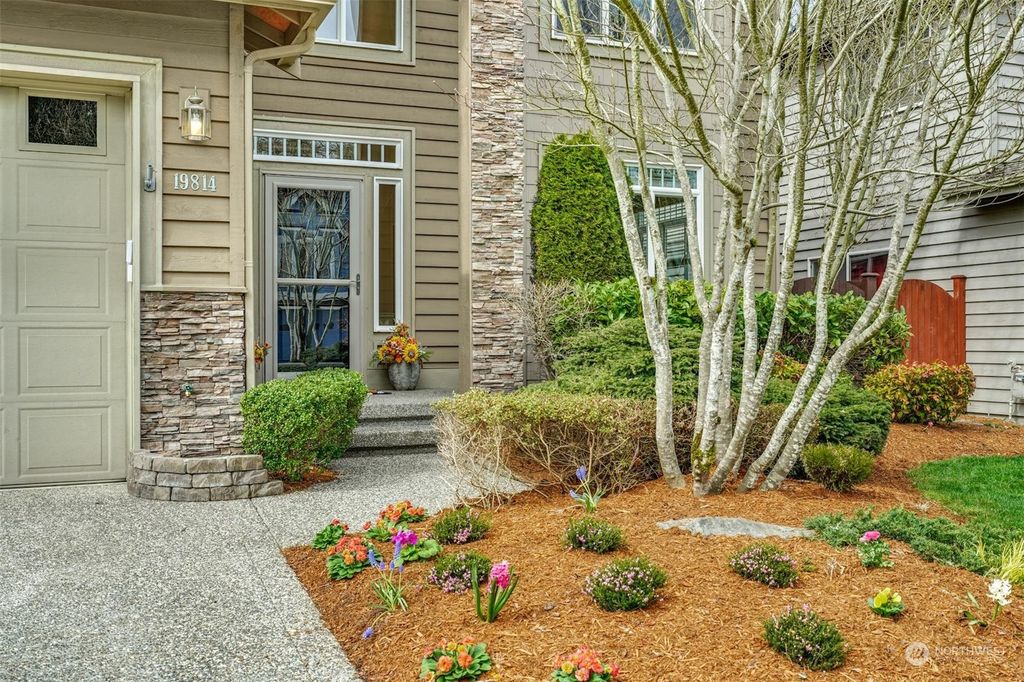 Photo of 19814 23rd Drive SE, Bothell, WA 98012 (MLS # 2202151)