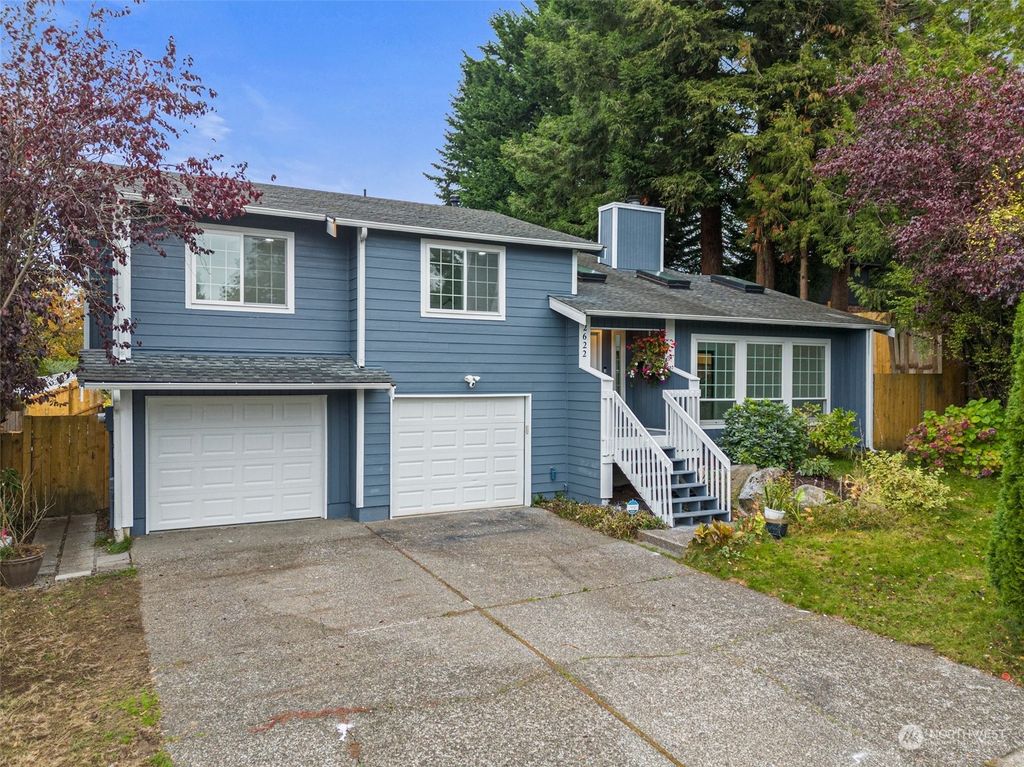 Photo of 2622 SW 340th Pl Pl, Federal Way, WA 98023 (MLS # 2306885)