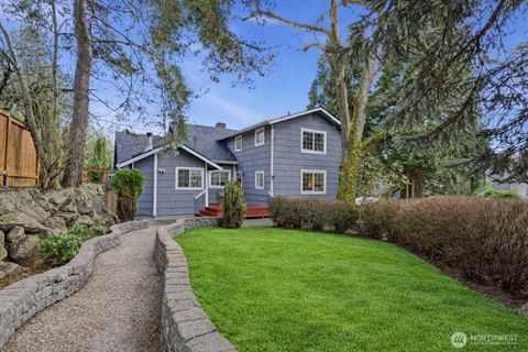 Photo of 6015 116th Ave Ave SE, Bellevue, WA 98006 (MLS # 2490335)