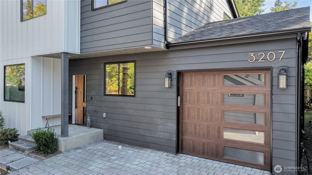 Photo of 3907 NE 94th Street, Seattle, WA 98115 (MLS # 2580145)
