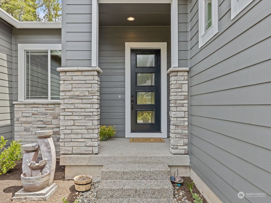 Photo of 11327 143rd Drive NE, Lake Stevens, WA 98258 (MLS # 2240077)