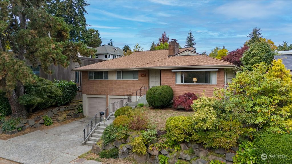 Photo of 5520 NE 63rd Street, Seattle, WA 98115 (MLS # 2305634)