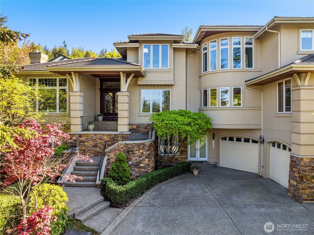 Photo of 17799 SE 57th Place, Bellevue, WA 98006 (MLS # 2374679)