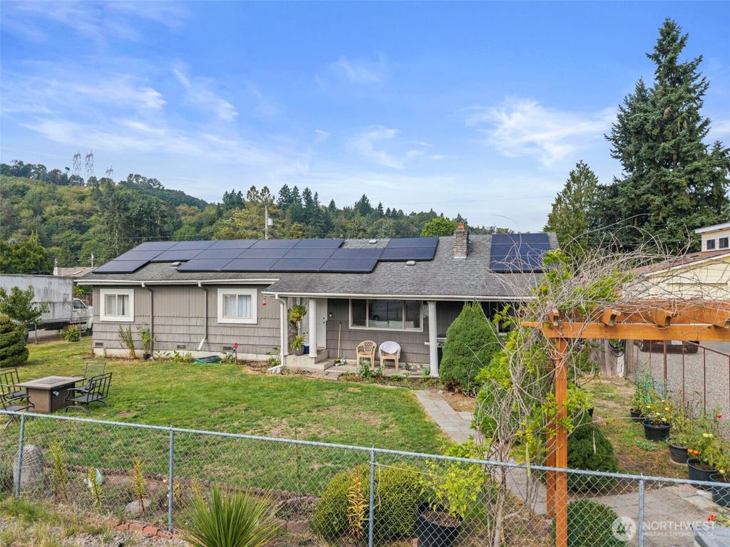 Photo of 14937 133rd Avenue SE, Renton, WA 98058 (MLS # 2432858)