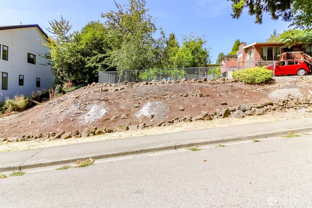 Photo of 15311 65th Avenue S, Tukwila, WA 98188 (MLS # 2422668)