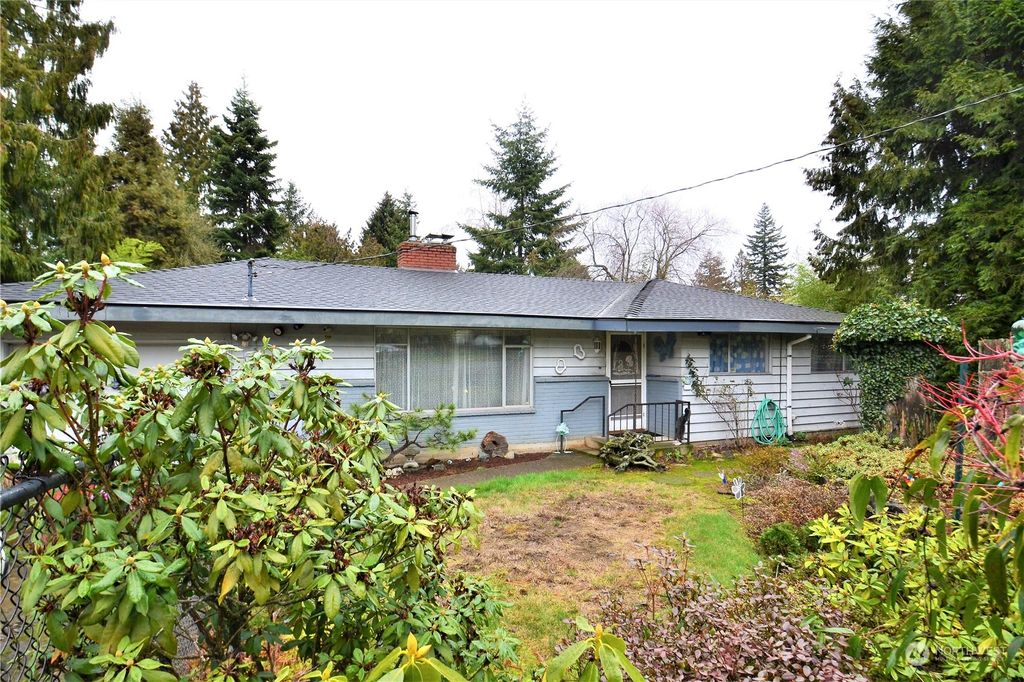 Photo of 3242 S 164th Street, SeaTac, WA 98188 (MLS # 2037623)