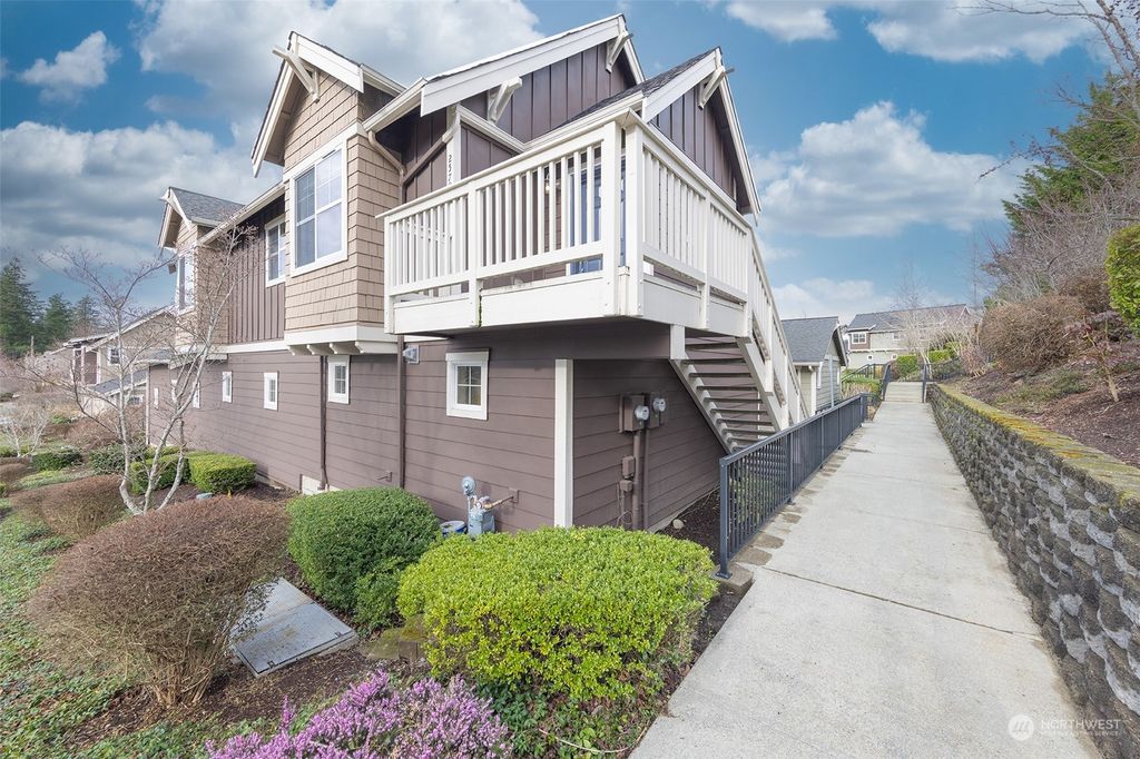 Photo of 2570 NE Julep St St #D, Issaquah, WA 98029 (MLS # 2190605)