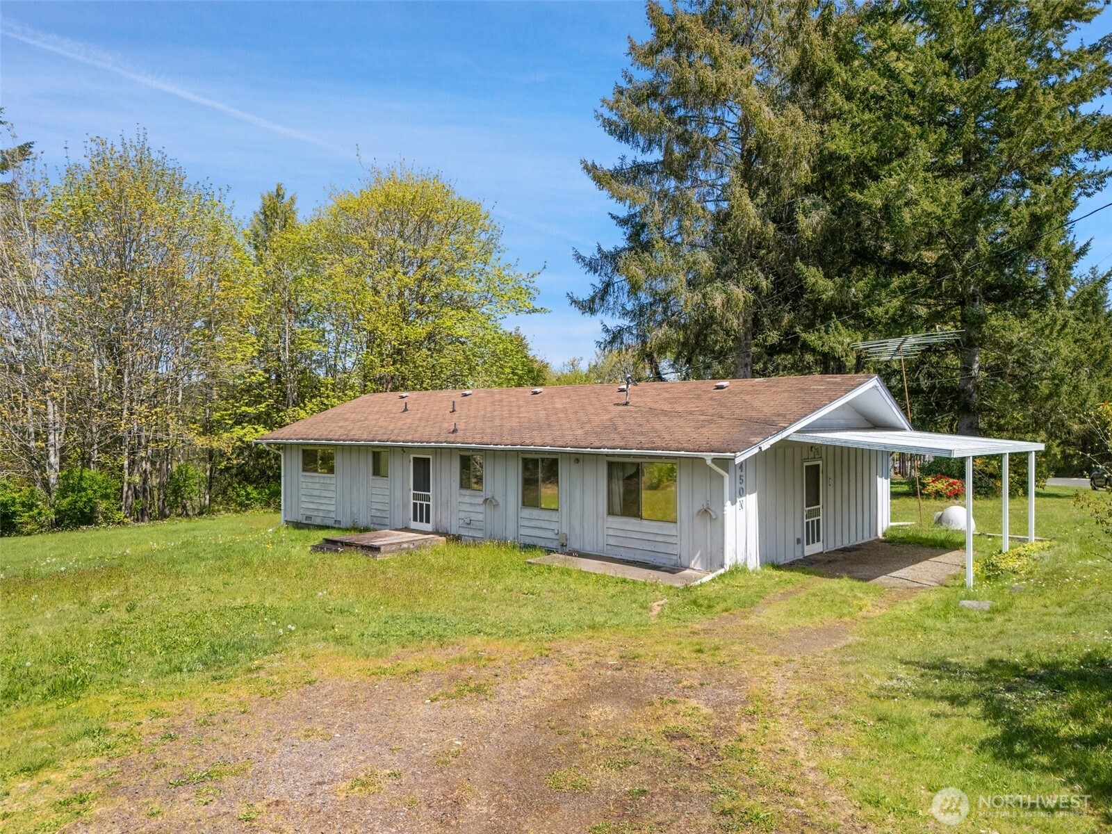 450 N Schoolhouse Hill Road