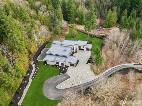 Photo of 23752 NE 39th Place, Redmond, WA 98053 (MLS # 2472565)