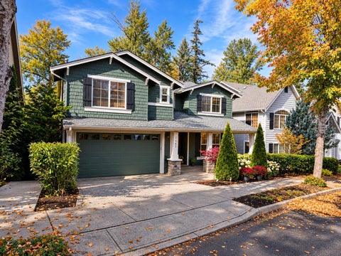 Photo of 1965 16th Court NE, Issaquah, WA 98029 (MLS # 2597354)