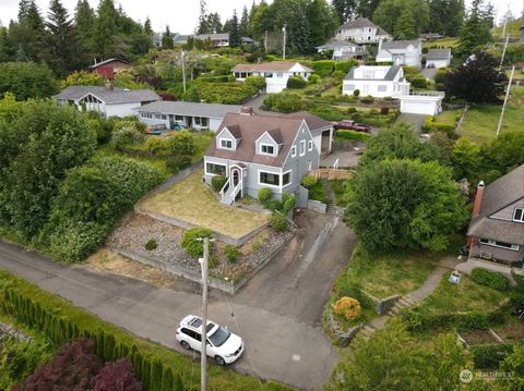 A home in Hoquiam