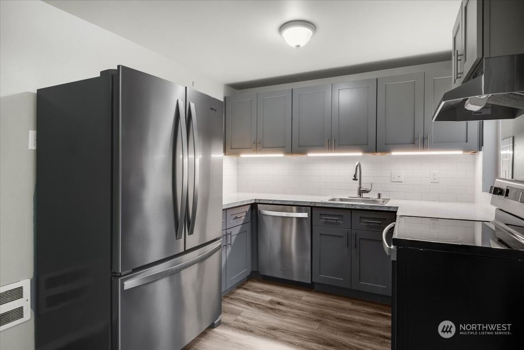 Photo of 8029 46th Place W #D4, Mukilteo, WA 98275 (MLS # 2321476)