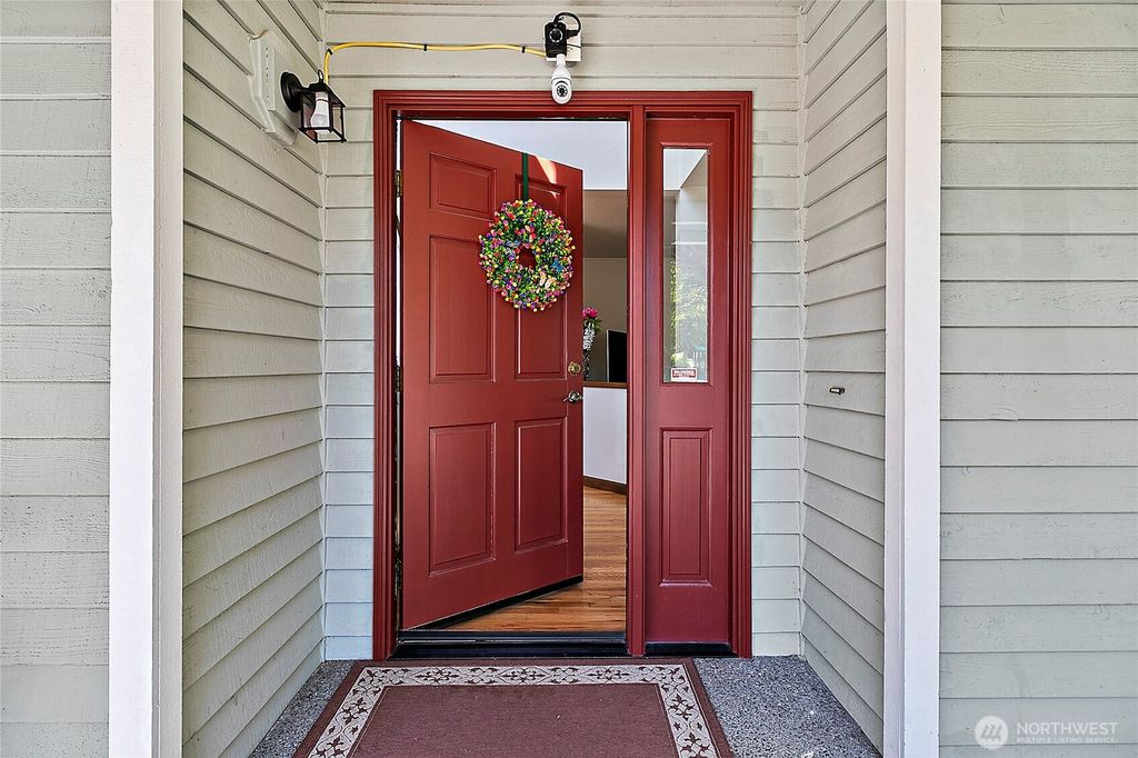 Photo of 3022 S 367th Court, Federal Way, WA 98003 (MLS # 2384481)
