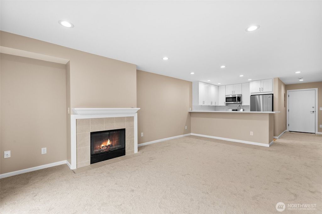 Photo of 2000 W Barrett Street #202, Seattle, WA 98199 (MLS # 2512553)