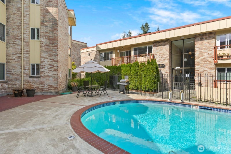 330 Elm Street 205