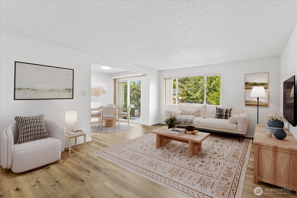 Photo of 330 Elm Street #205, Everett, WA 98203 (MLS # 2581464)