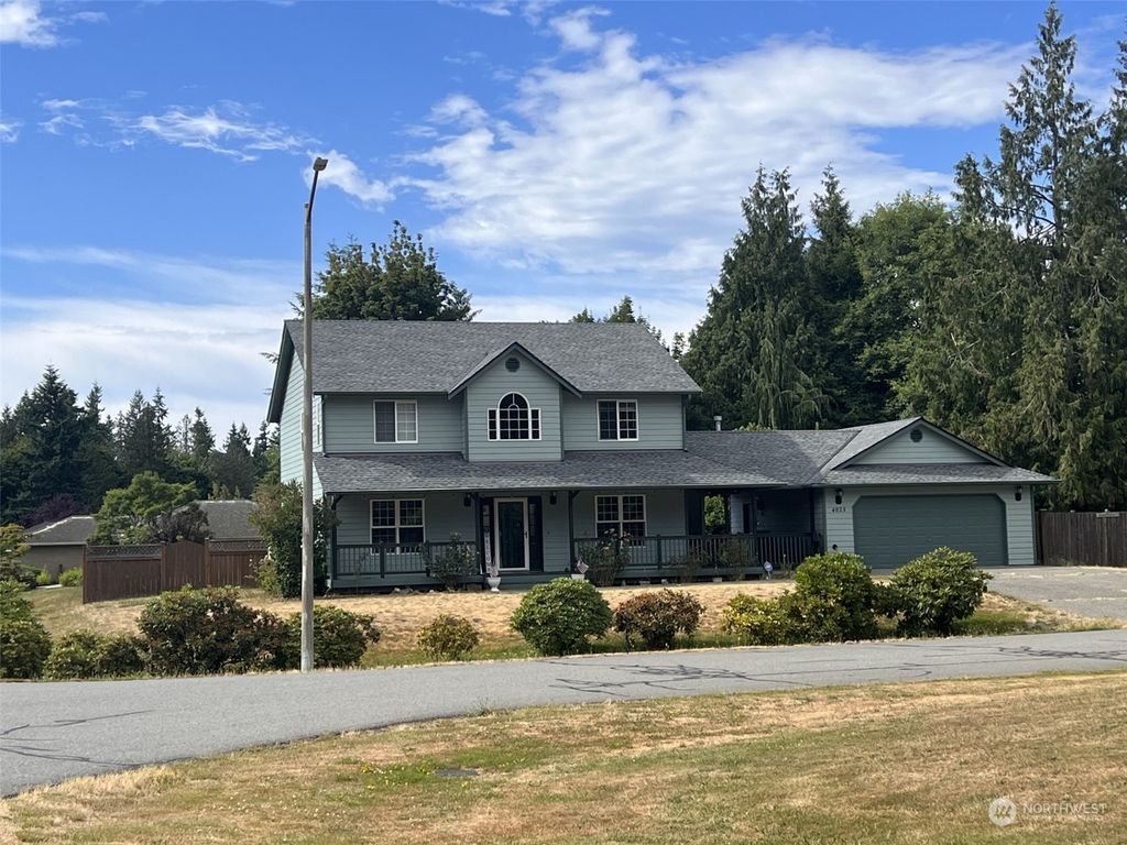 Photo of 4023 141st Place NW, Marysville, WA 98271 (MLS # 2138778)