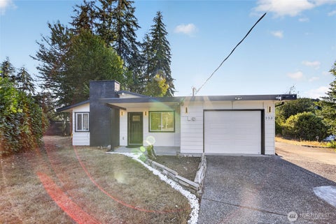 Photo of 233 S 301st Street, Federal Way, WA 98003 (MLS # 2572076)