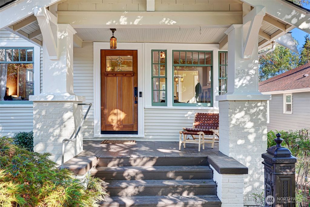 Photo of 3906 Burke Avenue N, Seattle, WA 98103 (MLS # 2432330)
