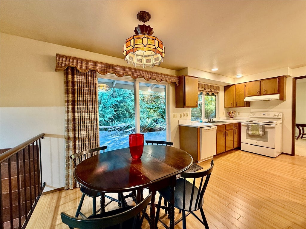 Photo of 17514 164th Avenue NE, Woodinville, WA 98072 (MLS # 2597038)
