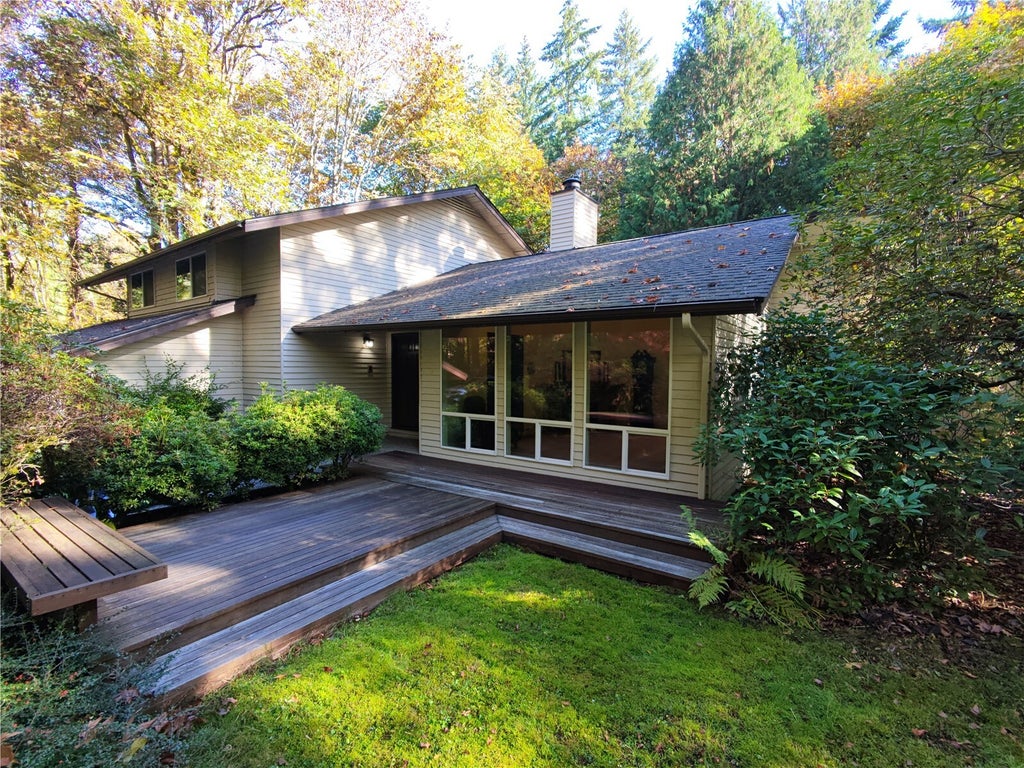 Photo of 17514 164th Avenue NE, Woodinville, WA 98072 (MLS # 2597038)