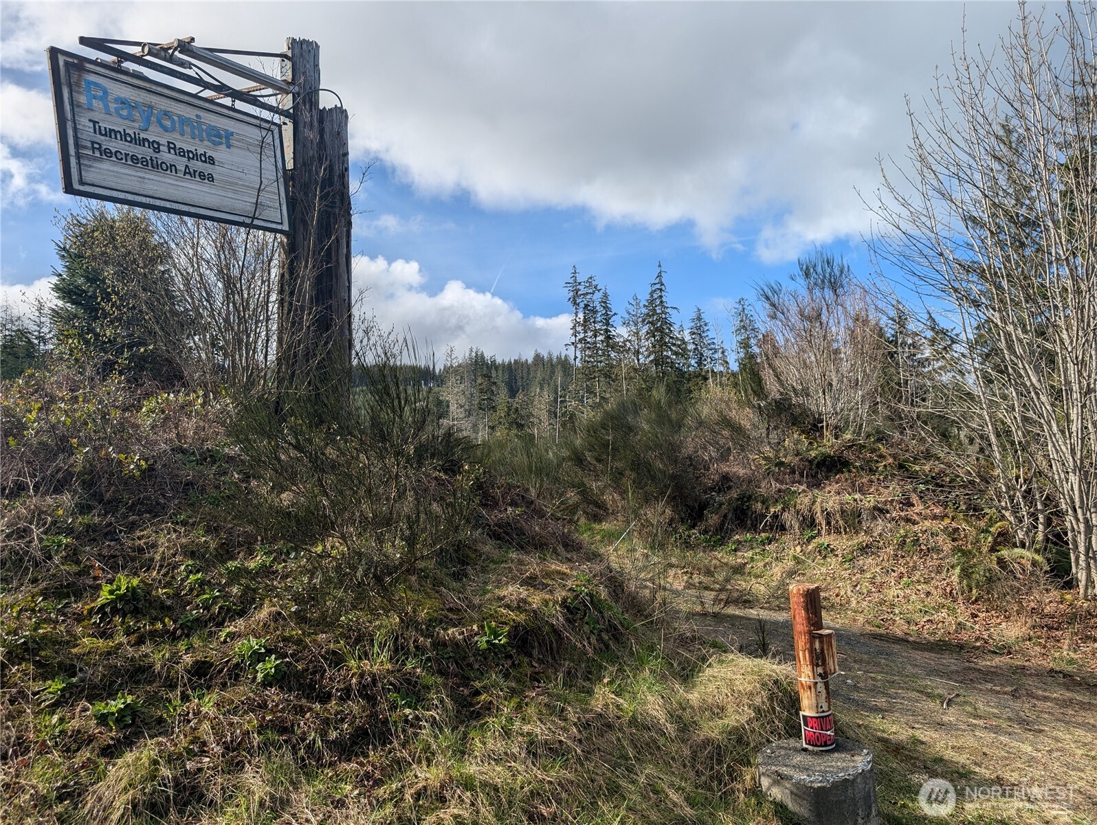 203503 Hwy 101