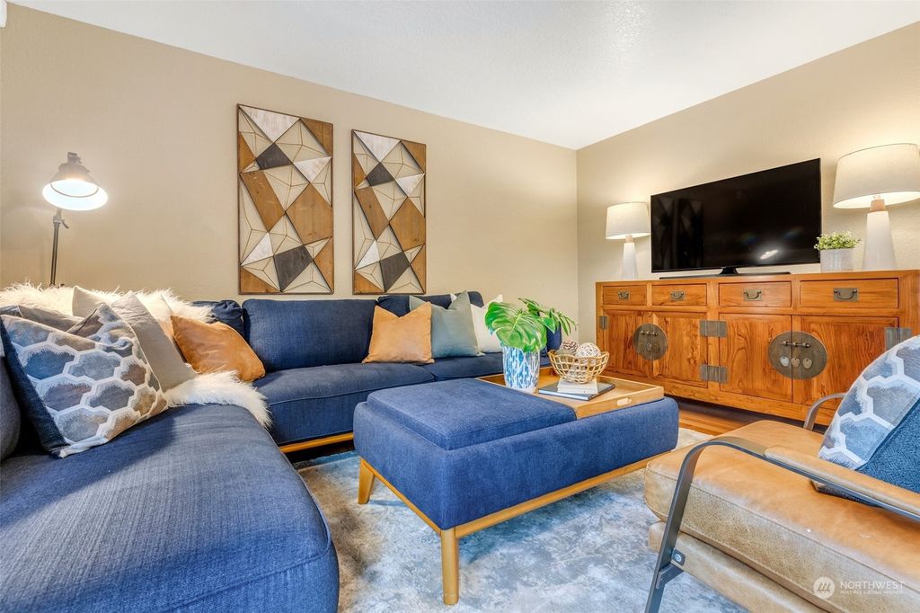 listing image 9360903053581127923