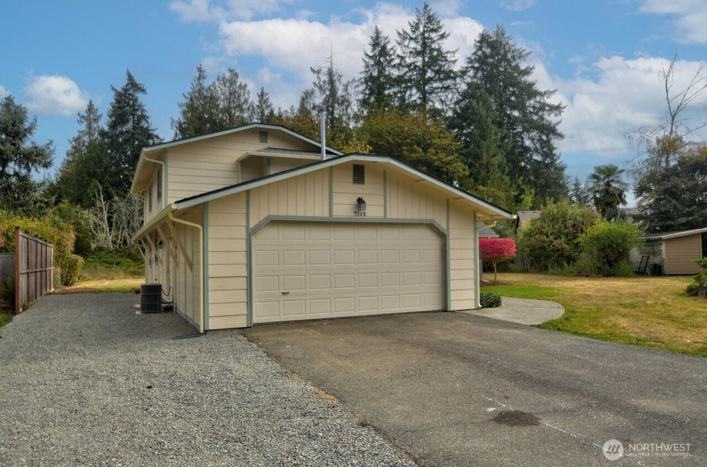 Photo of 5328 Stikes Court SE, Lacey, WA 98503 (MLS # 2586991)