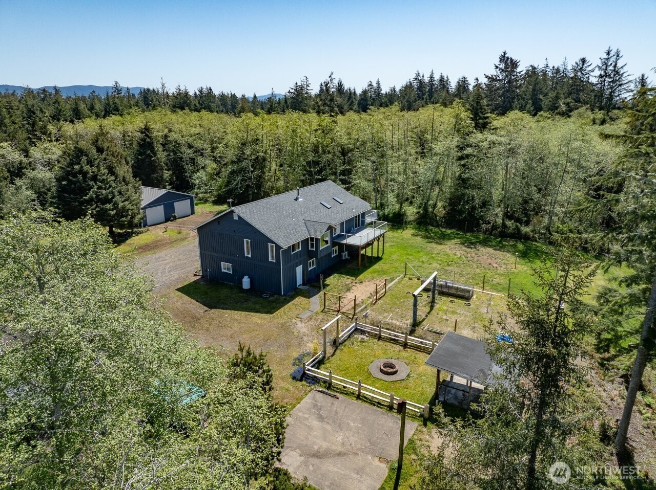 17107 Mill Ln