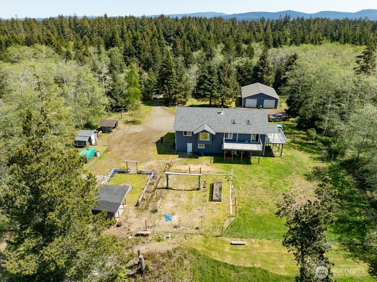 17107 Mill Ln