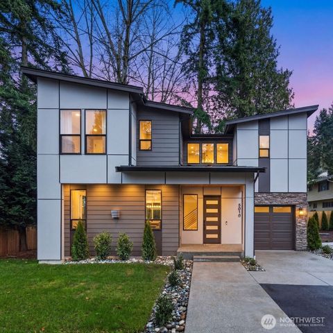 Photo of 5010 114th Avenue NE, Kirkland, WA 98033 (MLS # 2492577)