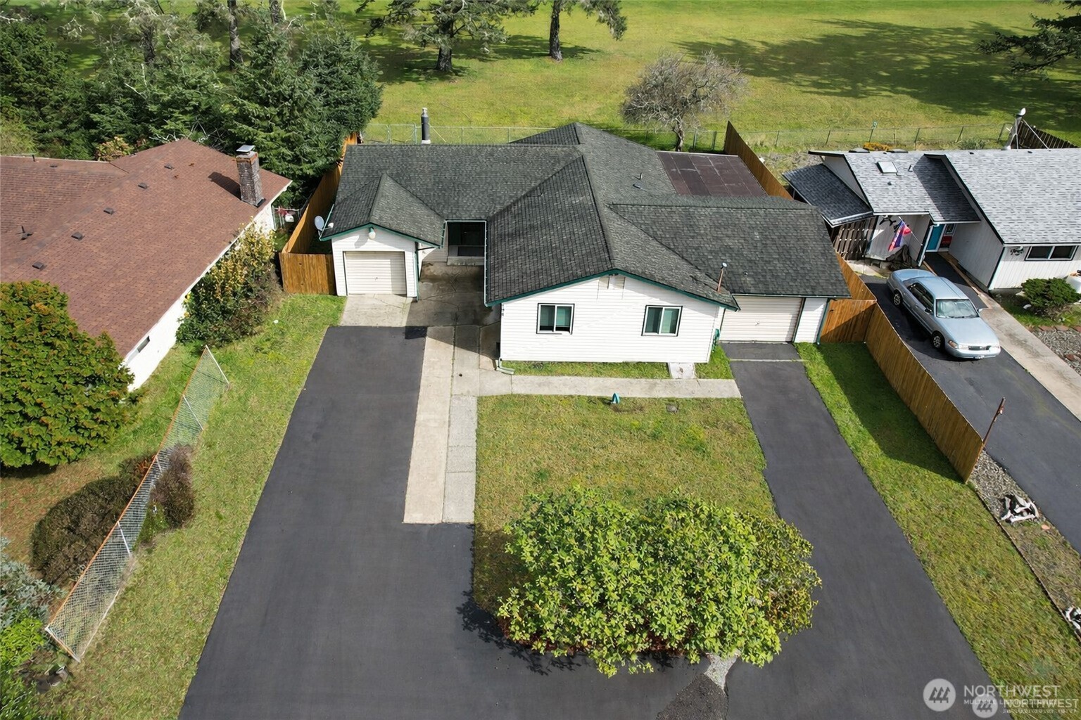 198 Octopus Avenue NE