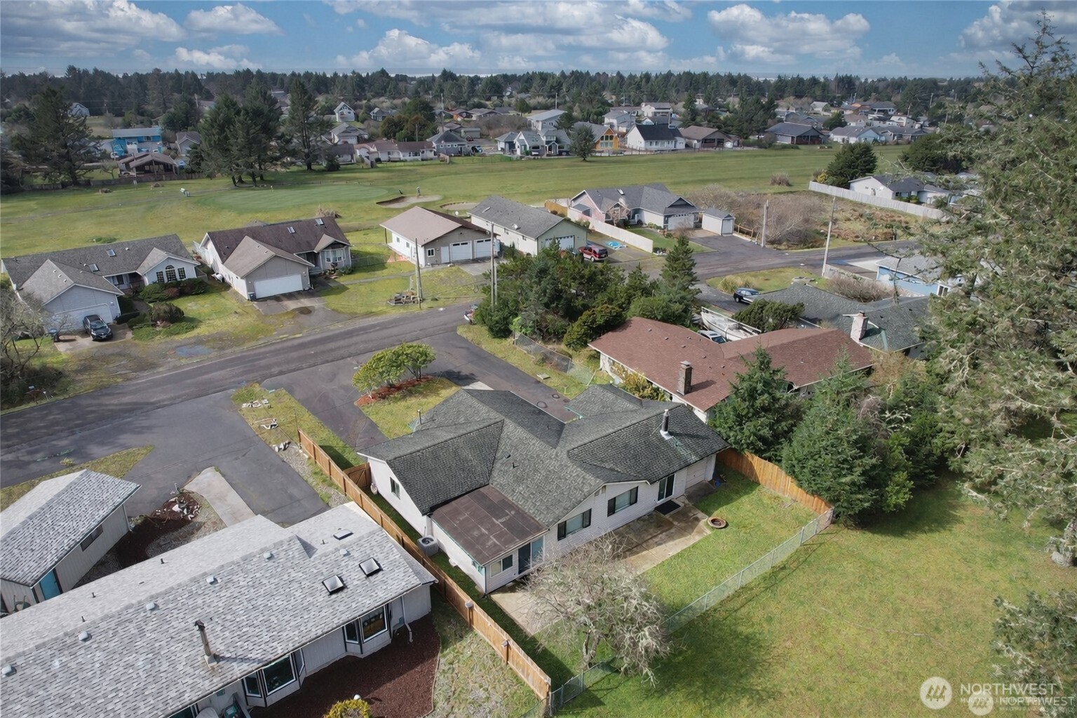 198 Octopus Avenue NE