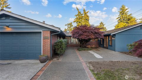 2404 79th Avenue NE Medina WA 98039