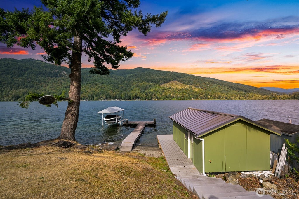 Photo of 3770 S Bay DR, Sedro Woolley, WA 98284 (MLS # 2563055)