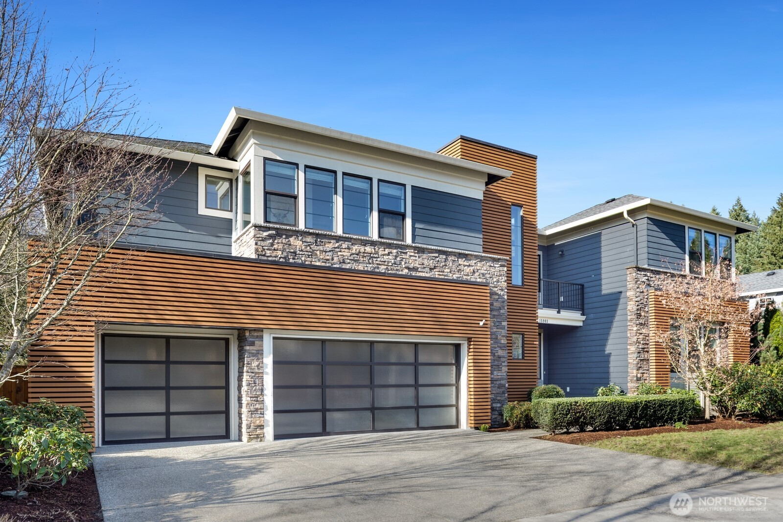 15903 98th Avenue NE