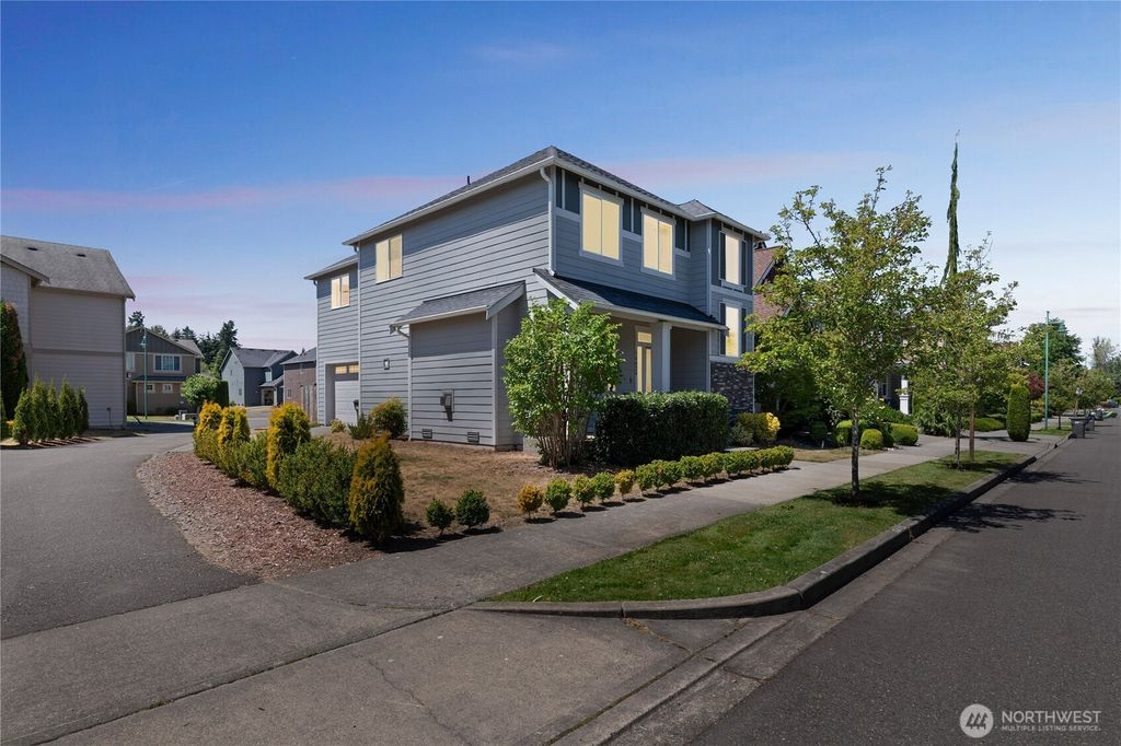 Photo of 14024 34th Drive SE, Mill Creek, WA 98012 (MLS # 2405111)