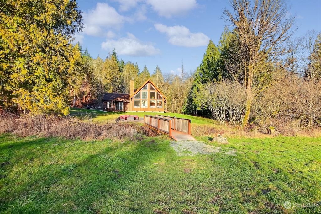Photo of 46323 Giles Road, Darrington, WA 98241 (MLS # 2215023)