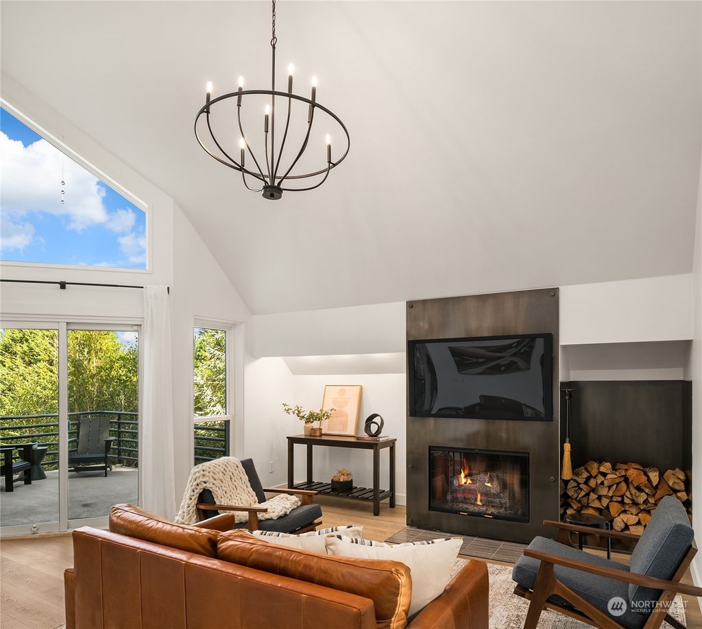 Photo of 1623 187th Avenue NE, Bellevue, WA 98008 (MLS # 2160954)