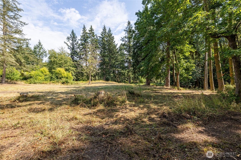 1110 Bush Point Road