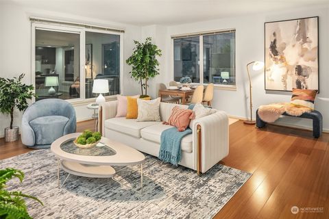 76 Cedar St Unit 405, Seattle, WA 98121 - MLS#: 2310275