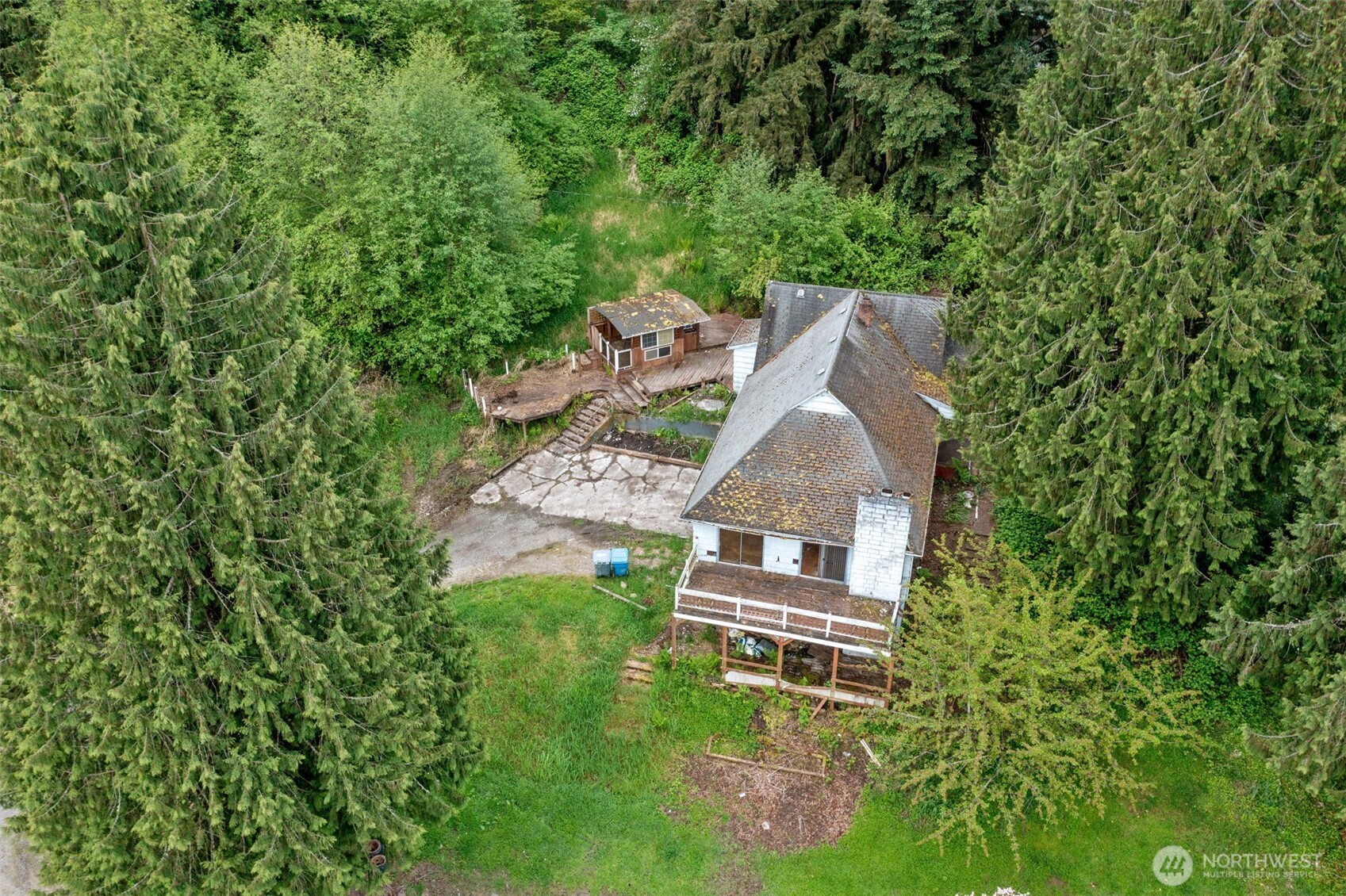 3012 W Pioneer Avenue
