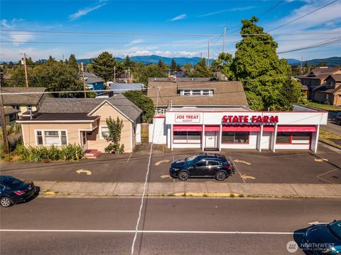Photo of 2600 Elm Street, Bellingham, WA 98225 (MLS # 2428133)