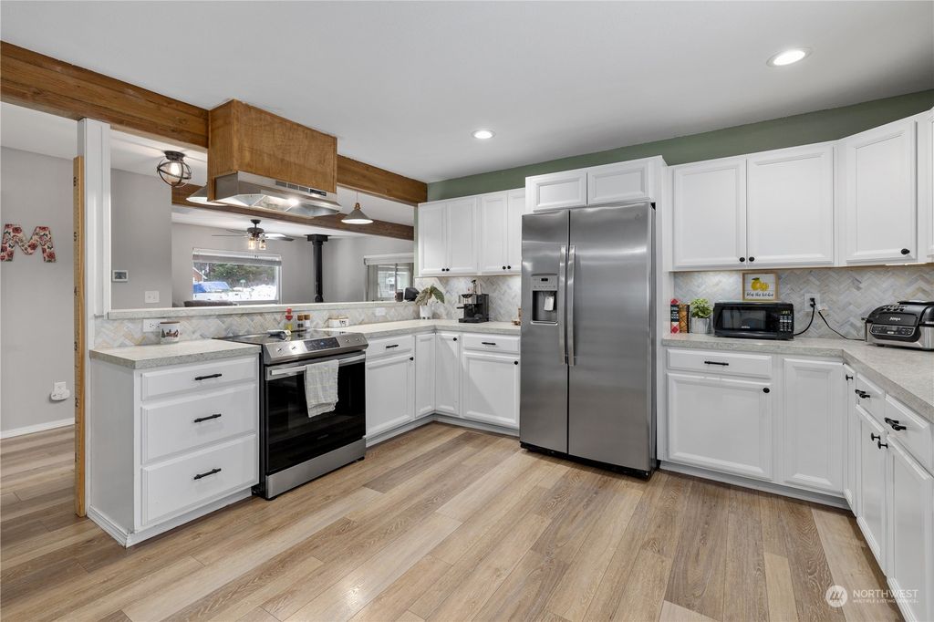 listing image 9368514071459510901