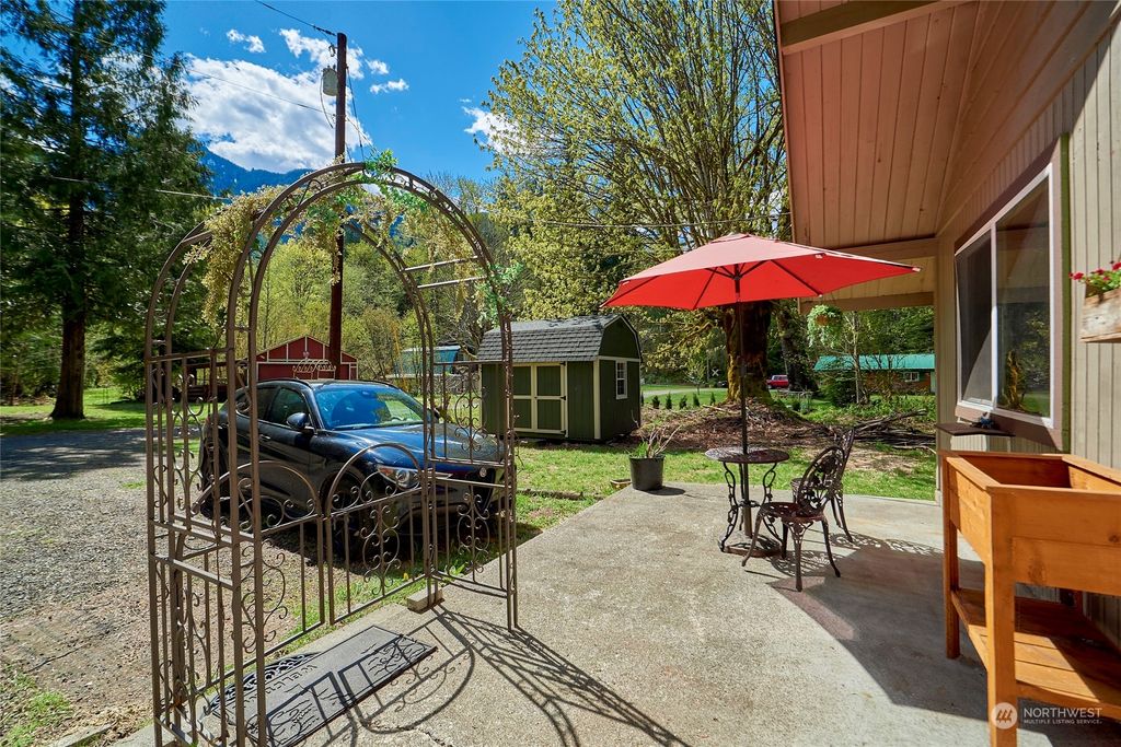 Photo of 47311 263rd Place NE, Darrington, WA 98241 (MLS # 2218374)
