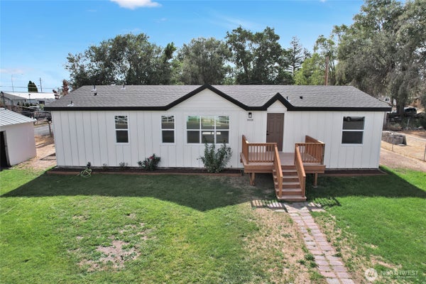 19120 FRANKLIN ST NW, SOAP LAKE, WA 98851 - Image c4d4e1d143f12fbf7c0cd85a2b70eeb6/1721779821