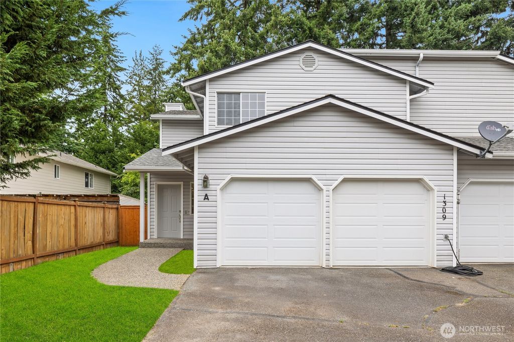 Photo of 1309 63rd Street SE #A, Everett, WA 98203 (MLS # 2409954)