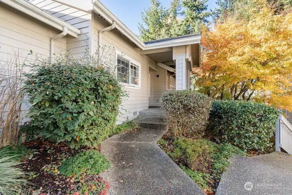 Photo of 16908 River Rock Dr Dr, Lynnwood, WA 98037 (MLS # 2517674)