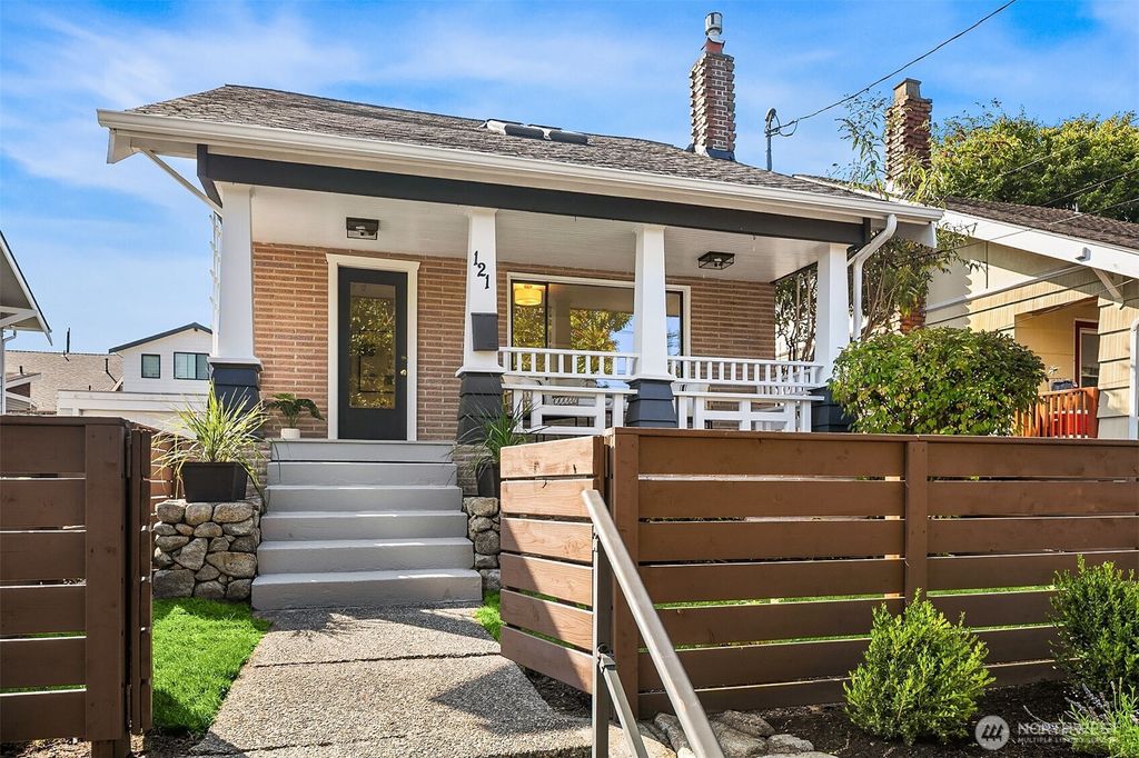 Photo of 121 NE 58th Street, Seattle, WA 98105 (MLS # 2437393)