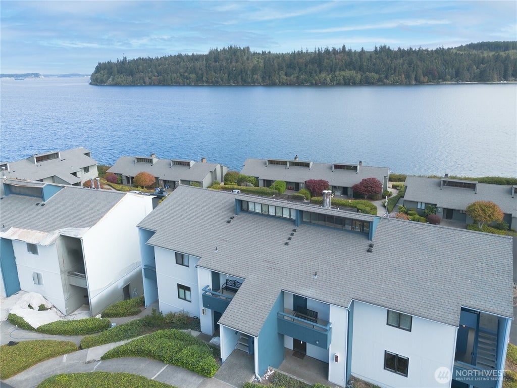 Photo of 20 Hood Way WAY, Port Ludlow, WA 98365 (MLS # 2579437)